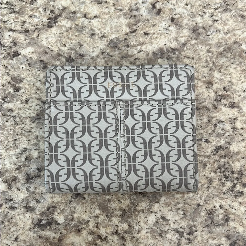 Fossil Gray Patterned Wallet - Picture 1 of 3